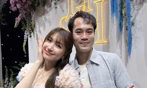 Hoa Minzy hua giup Van Toan lam hoa voi ban gai neu that tinh