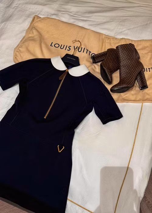 Bộ váy và đôi boot hàng hiệu là quà của Lâm Bảo Châu dành cho Lệ Quyên.