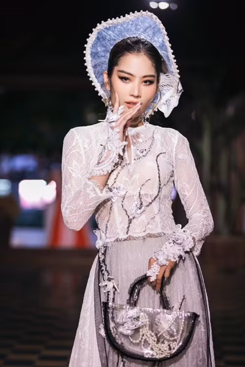 Trước áp lực từ dư luận, Lệ Nam bỏ thi The Face 2017. Đầu năm 2019, cô xác nhận chia tay người tình đồng giới. Ảnh: FBNV.