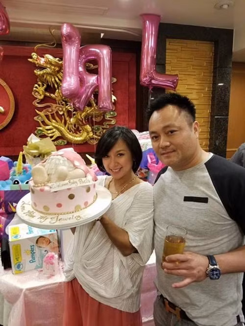 Y Phụng tái hôn vào năm 2016. Nữ diễn viên sinh con gái đầu lòng vào cuối năm 2017. Ảnh: Người Lao Động.