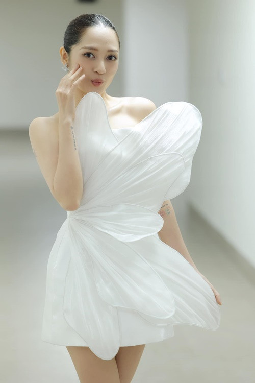 Về tin đồn lấy chồng đại gia nghìn tỷ, Bảo Anh lên tiếng phủ nhận vào tháng 6/2023. Ảnh: FBNV.