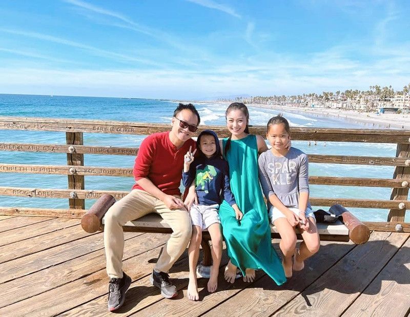 Diệu Hương khoe tổ ấm nhỏ hạnh phúc trong một chuyến du lịch biển.