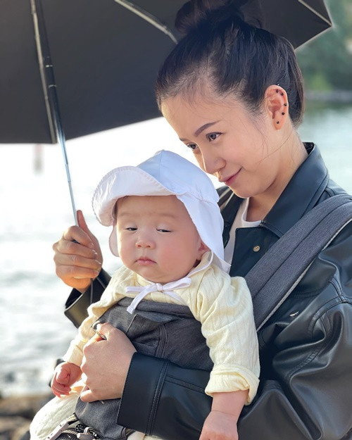 Cuộc sống của An Nguy bên người tình đồng giới và con gái Cuoc song cua An Nguy ben nguoi tinh dong gioi va con gai