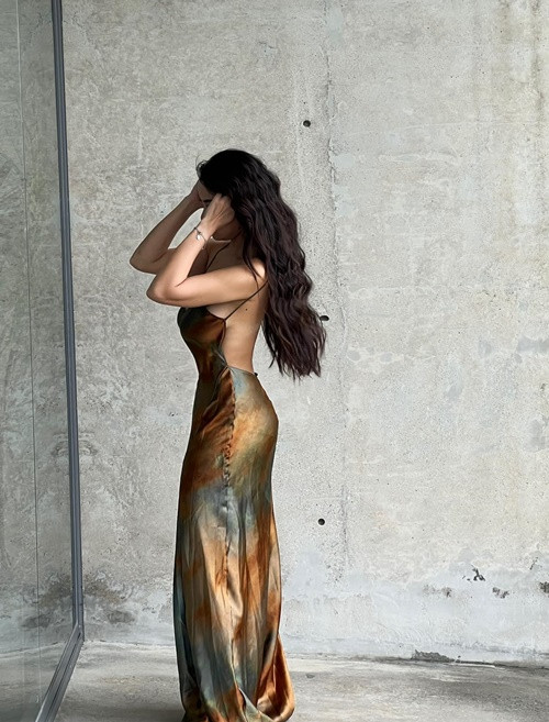 Bạn thân một thời của Hoàng Thùy Linh không còn chăm hở bạo như trước đây. Ảnh: FBNV.