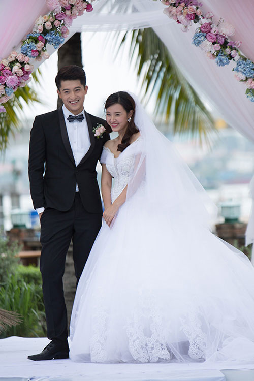 Trong phim điện ảnh 4 năm, 2 chàng, 1 tình yêu, Midu mặc chiếc váy cưới bồng bềnh. Ảnh: Khám Phá.