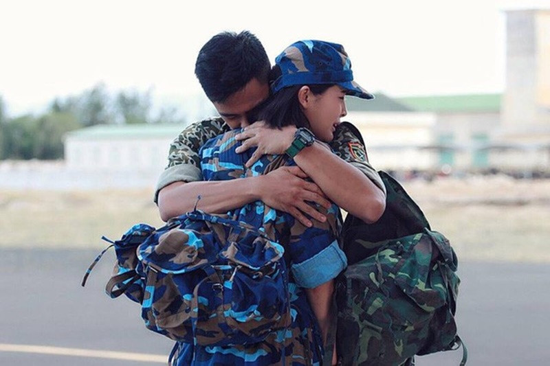 Cao Thái Hà và Hữu Vi từng đóng chung phim Hậu duệ mặt trời phiên bản Việt và Yêu trước ngày cưới. Ảnh: Dân Việt.