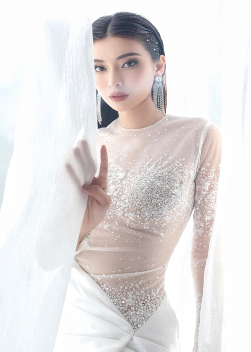 Trước đây, Cao Thái Hà yêu một doanh nhân hơn cô 15 tuổi, từng kết hôn và có một cậu con trai. Ảnh: FBNV.