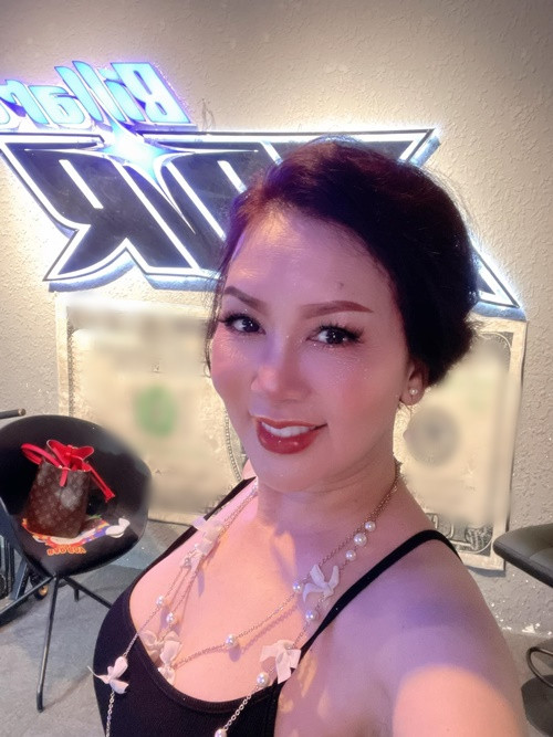 Nữ diễn viên thường xuyên gặp gỡ những người bạn diễn cùng thời. Ảnh: FBNV.