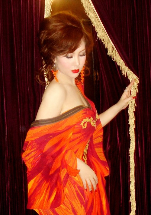 Mỹ nhân thập niên 90 không còn hoạt động nghệ thuật từ năm 2010. Ảnh: FBNV.