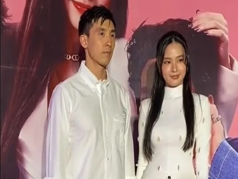 Midu và Minh Đạt không có bất kỳ cử chỉ thân mật nào dành cho nhau tại sự kiện. Ảnh: Đời Sống Pháp Luật.