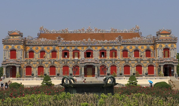 Hue lot top nhung noi can duoc biet den nhieu hon tai chau A