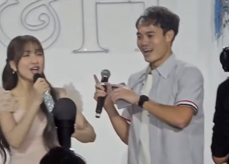 Tinh ban 10 nam giua Hoa Minzy va Van Toan