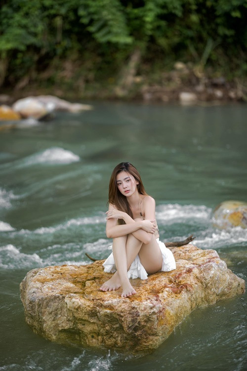 Các bộ ảnh của Bam do các nhiếp ảnh gia chuyên nghiệp thực hiện.