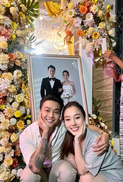 Gần đây, TiTi mới công khai chuyện tình cảm với Tuyết Nhung. Ảnh: FBNV.