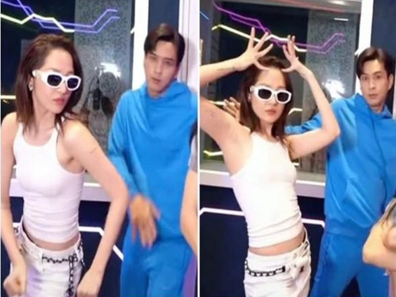 Về cuộc hội ngộ với tình cũ, Bảo Anh cho hay: "Tinh thần của underground rất mạnh, kết nối mọi người, cũng như kết nối cho Bảo Anh gặp lại Hồ Quang Hiếu ngày hôm nay''. Trước chia sẻ của Bảo Anh, Hồ Quang Hiếu lộ rõ vẻ ngại ngùng. Hiện tại, Hồ Quang Hiếu có cuộc hôn nhân hạnh phúc bên Tuệ Như. Ảnh: Công Lý Xã Hội.