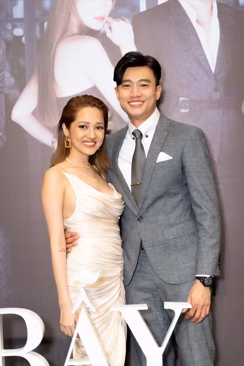 Tháng 12/2023, trước tin đồn sắp cưới Bảo Anh, Quốc Trường phủ nhận. "Mấy ngày nay có nhiều lời đồn thổi nhưng thực tế là chúng tôi chưa cưới. Nếu có yêu và cưới Bảo Anh, tôi sẽ thông báo", Tiền Phong dẫn lời Quốc Trường. Ảnh: Tiền Phong.