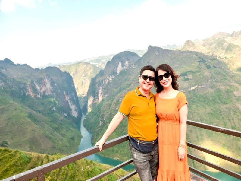 Cả hai đều không lo lắng nhiều về kinh tế.