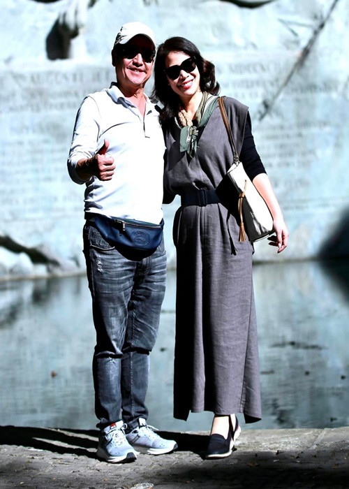 "Táo Giao thông" gọi bạn gái kém 18 tuổi là "nóc nhà".