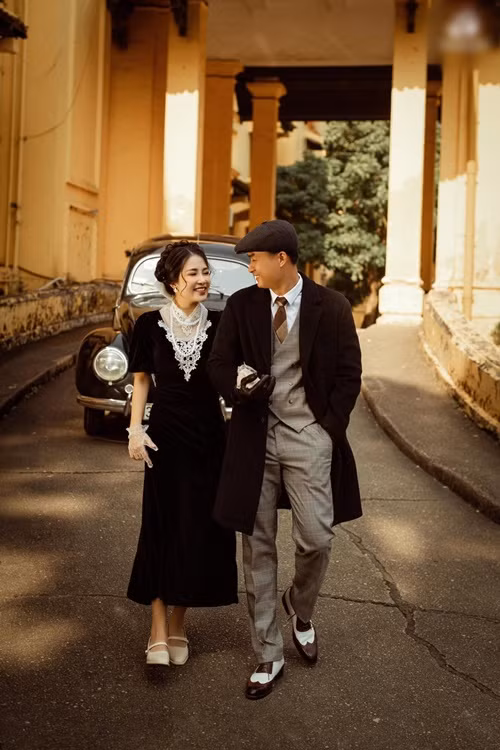 Huyền Nguyễn sinh năm 1995, từng đóng vai phản diện trong các sitcom, tiểu phẩm hài của Ham TV, Bich TV.