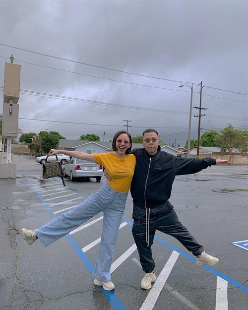 Sau 4 năm kết hôn, cả hai vẫn duy trì cuộc sống vợ chồng son.