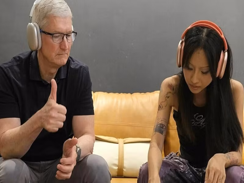 CEO Apple bày tỏ sự thích thú với ca khúc của Suboi. Ảnh: Dân Trí.