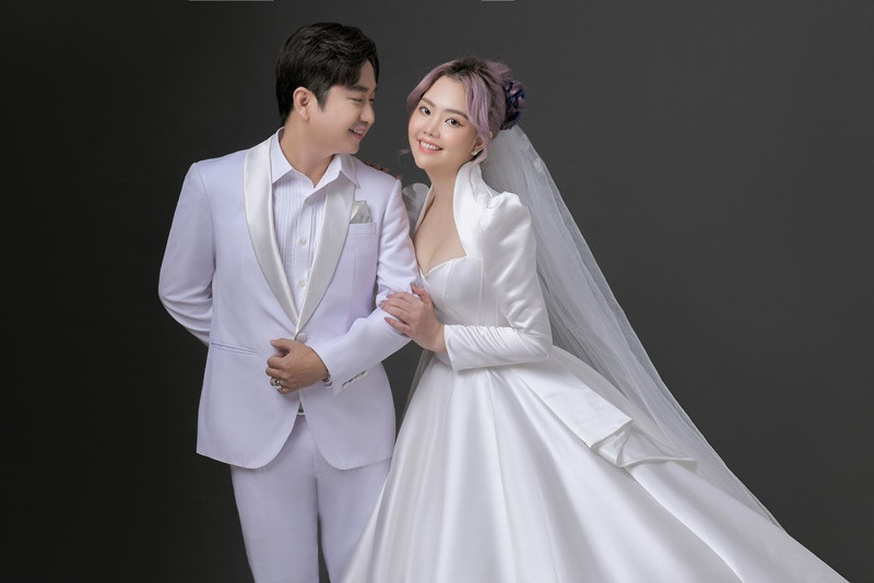 Đám cưới của Bằng Cường - Bảo Anh diễn ra vào tháng 2/2023. Cặp đôi ca sĩ hẹn hò hơn 4 năm trước khi kết hôn.