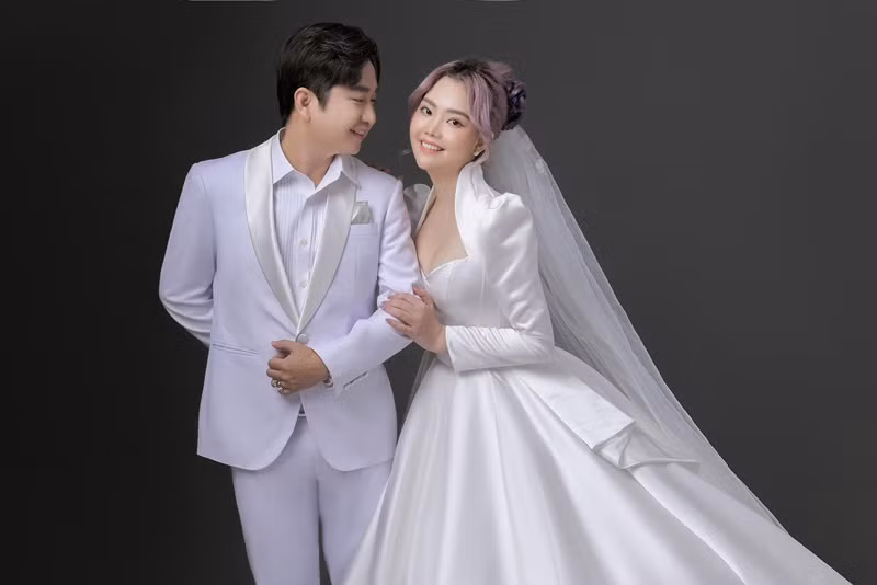 Đám cưới của Bằng Cường - Bảo Anh diễn ra vào tháng 2/2023. Cặp đôi ca sĩ hẹn hò hơn 4 năm trước khi kết hôn.