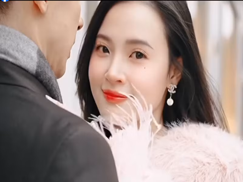 Trên trang cá nhân, diễn viên Midu vừa đăng tải clip bên chồng sắp cưới. Ảnh chụp màn hình.