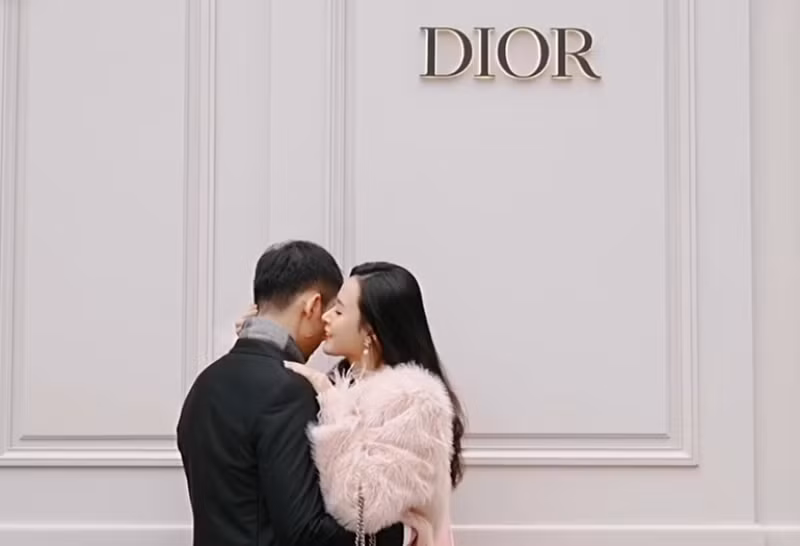 Nữ diễn viên chia sẻ về bạn trai khi sắp làm đám cưới: “Chú rể hồi hộp nhiều. Chắc chưa quen đang tập làm quen dần chuẩn bị ra mắt mọi người”. Ảnh chụp màn hình.