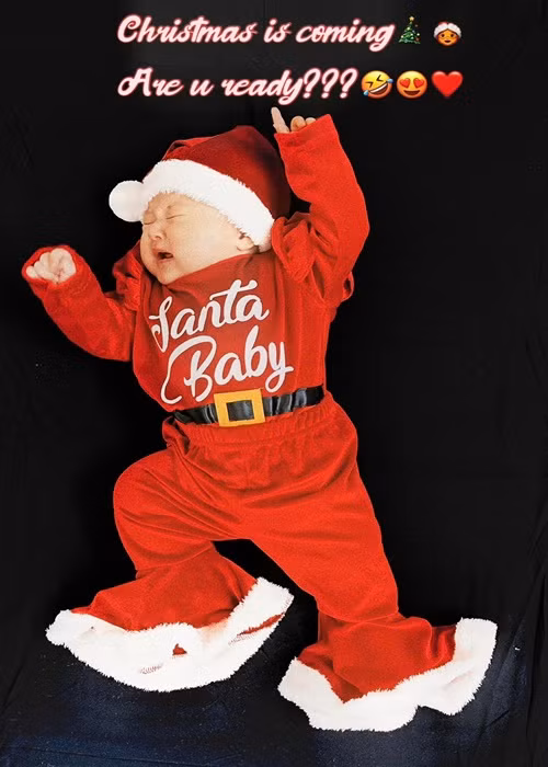 Nữ MC Chúng tôi là chiến sĩ thường xuyên khoe ảnh cô công chúa nhỏ của mình.