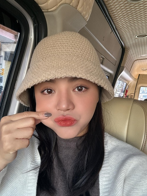 Thu Quỳnh không tiết lộ danh tính bố của em bé trong bụng.