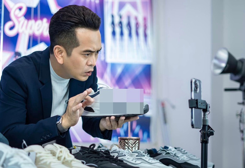 Cuối năm 2023, Hùng Thuận đầu tư cho một thương hiệu giày. Ảnh: FBNV.