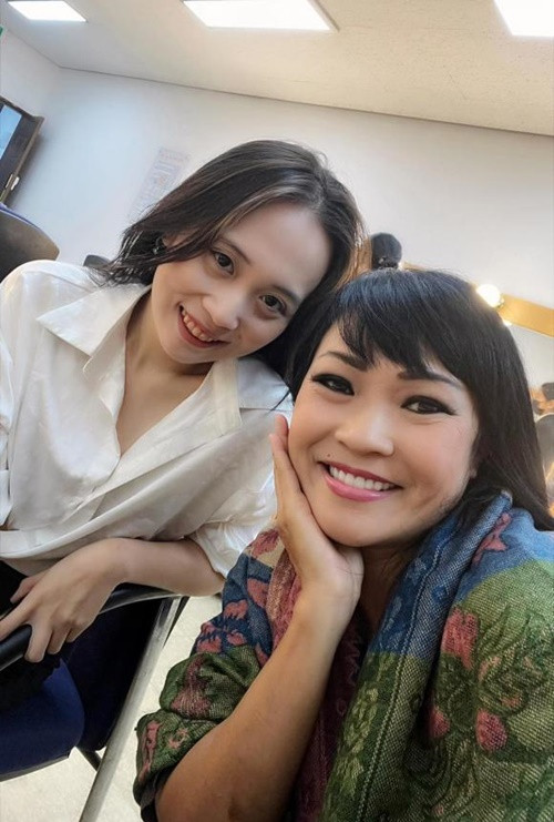 Theo Phương Thanh, khi bố bé Gà còn sống, sau giai đoạn thấy không hợp nhau về nhiều mặt, cô và bố con gái không tiến tới hôn nhân mà xác định là anh em tri kỷ.