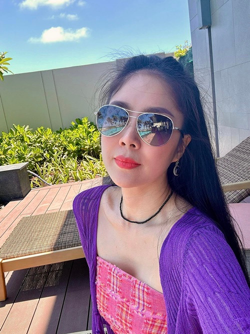 Nữ diễn viên ngày càng gợi cảm, trẻ trung sau khi gắn bó với Trung Kiên.