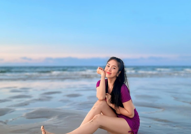 Gần đây, diễn viên Lê Phương gây chú ý khi đăng tải hình ảnh diện áo tắm trong một chuyến đi biển.