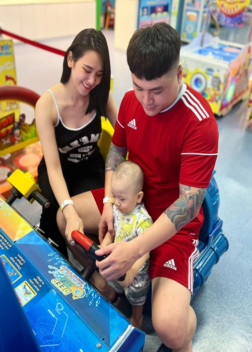 Chủ nhân của bản hit Vợ tuyệt vời nhất cho biết, anh nhận ra thành quả lớn nhất mình có được chính là vợ con.