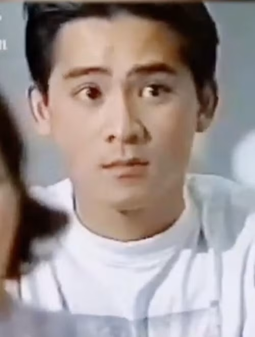  Huỳnh Anh Tuấn sinh năm 1968, anh sang Mỹ định cư cùng gia đình vào năm 12 tuổi. Sau khi tốt nghiệp đại học, đi làm công ty chụp ảnh quảng cáo, Anh Tuấn trở về Việt Nam theo đuổi nghiệp diễn. Ảnh: Dân Việt.