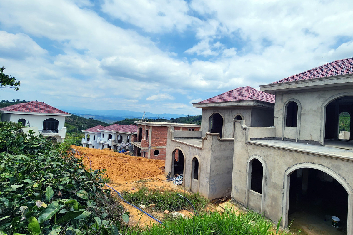22 biệt thự xây không phép trên đồi ở Lâm Đồng 22 biet thu xay khong phep tren doi o Lam Dong