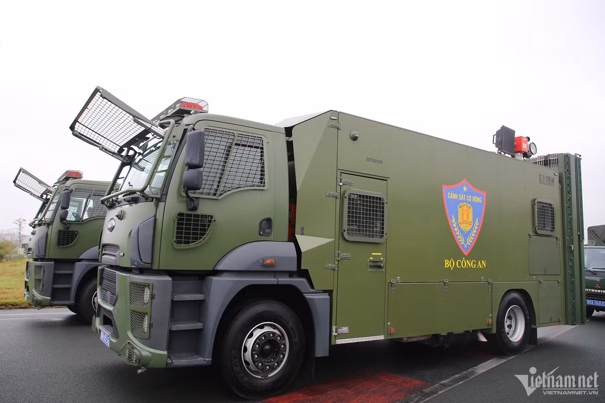 Dự kiến, lễ kỷ niệm 50 năm ngày truyền thống lực lượng cảnh sát cơ động và đón nhận danh hiệu Anh hùng lực lượng vũ trang nhân dân sẽ diễn ra vào ngày 14/4 tới đây. Chương trình có màn diễu binh, diễu hành của hơn 5.000 chiến sĩ và các phương tiện đặc chủng, lực lượng cảnh sát cơ động cũng phô diễn võ thuật, kỹ chiến thuật đặc sắc.