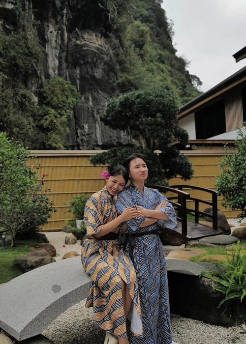 Nam nhạc sĩ dành không ít lời có cánh cho người bạn đời.