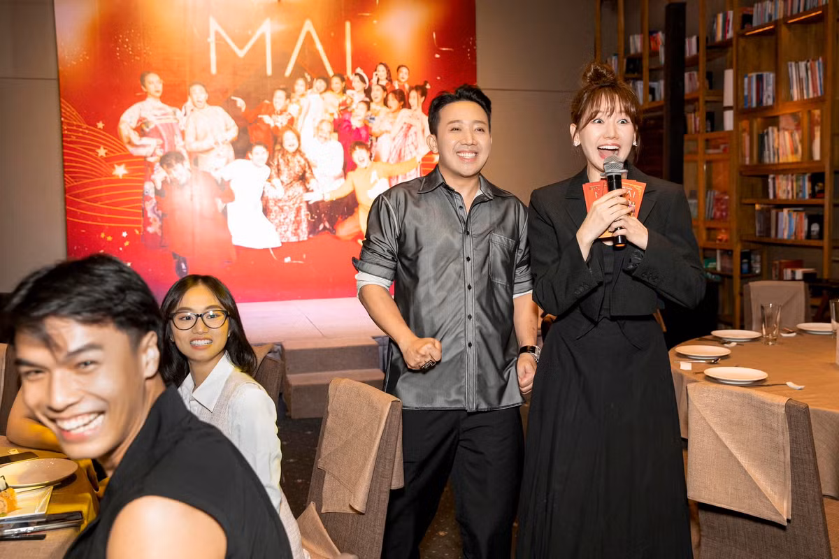Vợ chồng Trấn Thành - Hari Won vừa tổ chức tiệc mừng phim Mai.