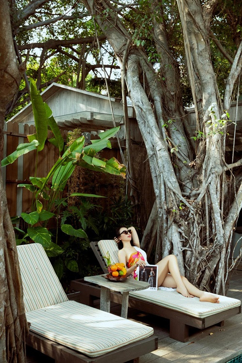 Bà mẹ một con khoe vóc dáng nuột nà trong trang phục bikini.