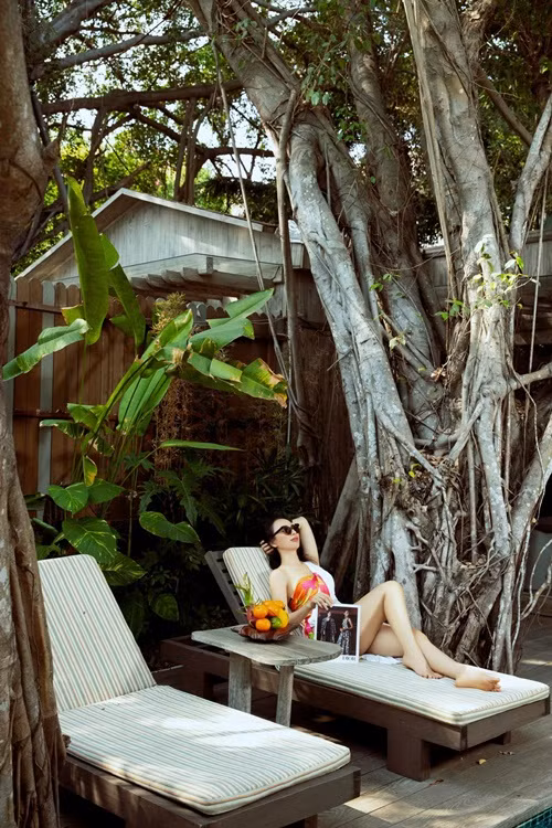 Bà mẹ một con khoe vóc dáng nuột nà trong trang phục bikini.