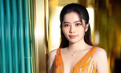 Nam Em “quen” quy tac ung xu cua nghe si, co nen “phong sat“?