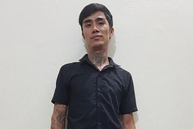 Tuân vốn làm nghề lái tàu thủy, thời gian ở sông nước nhiều hơn trên bờ. Mặc dù có vợ, con tuy nhiên Tuân qua lại với cô gái tên N. (22 tuổi, ở tỉnh Kon Tum) từ tháng 8/2017. Cô gái này là nhân viên phục vụ tại một quán karaoke ở thành phố Hải Dương.