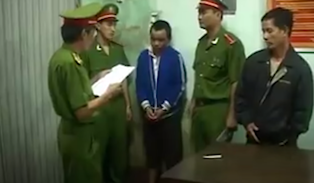 Các trinh sát đưa Diễn về nhà và khẩn trương triển khai lực lượng nhanh chóng tiếp cận tên Thương để đấu tranh. Bằng các tài liệu, chứng cứ thu thập và biện pháp nghiệp vụ đấu tranh sắc bén, cuối cùng Nguyễn Hoài Thương đã cúi đầu khai nhận tội ác của mình đã gây ra với cháu Hương.