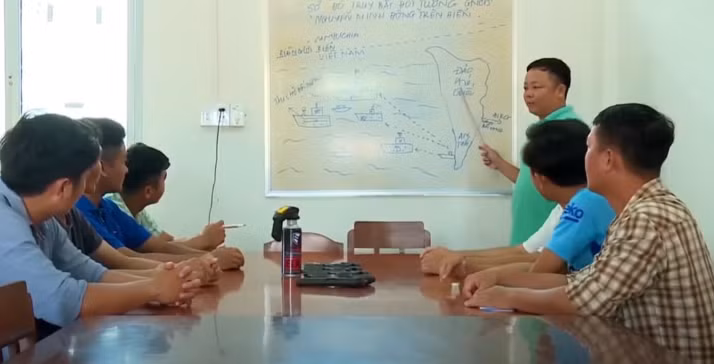 Tập trung xác minh, cơ quan Công an xác định, Động đang làm thuê trên tàu cá KG 93999-TS do ông Đặng Văn Mệnh (ngụ TT.Dương Đông) làm chủ. Ngày 6/1/2019, tàu rời bờ đi đánh bắt trên vùng biển Kiên Giang. Có khả năng, nghi phạm đang tìm đường trốn sang nước khác bằng đường biển; nếu không nhanh chóng, kịp thời ngăn chặn thì công sức của cả Ban chuyên án sẽ đổ sông, đổ biển. 