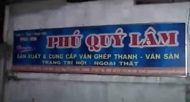 Đến 11h cùng ngày, Công an đã rà soát và xác định được nghi can gây ra cái chết cho nạn nhân Hoàng là Nguyễn Hồng Phú (24 tuổi), trú tổ 9, phường Hòa Hiệp Bắc, quận Liên Chiểu - Giám đốc Công ty TNHH Phú Hải Lâm. Lập tức Nguyễn Hồng Phú được Cơ quan điều tra triệu tập.