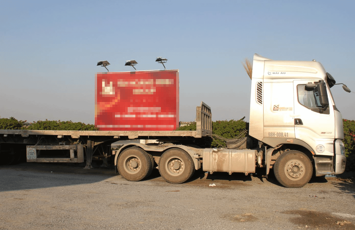 Hung Yen: Gay tai nan khien 1 nguoi chet, nam tai xe bo chay