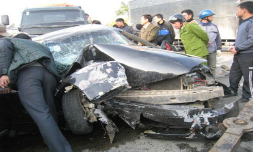 O to 4 cho nat vun, 6 nguoi bi thuong